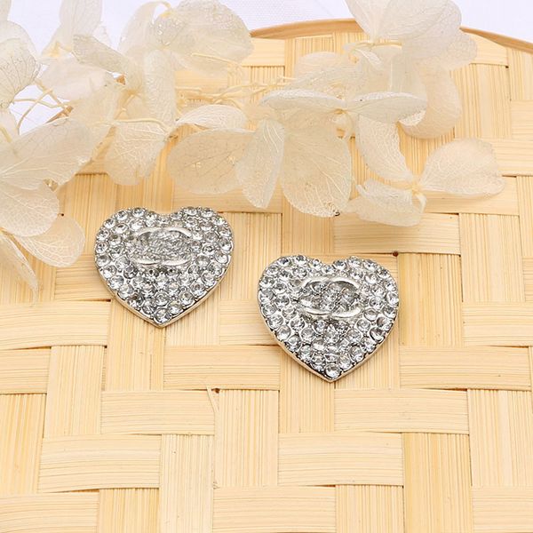 fashion gold plated 925 silver designers letters stud geometric famous women round crystal rhinestone pearl earring wedding party jewerlry 2, Golden;silver
fashion gold plated 925 silver designers letters stud geometric famous women round crystal rhinestone pearl earring wedding party jewerlry 2, Golden;silver