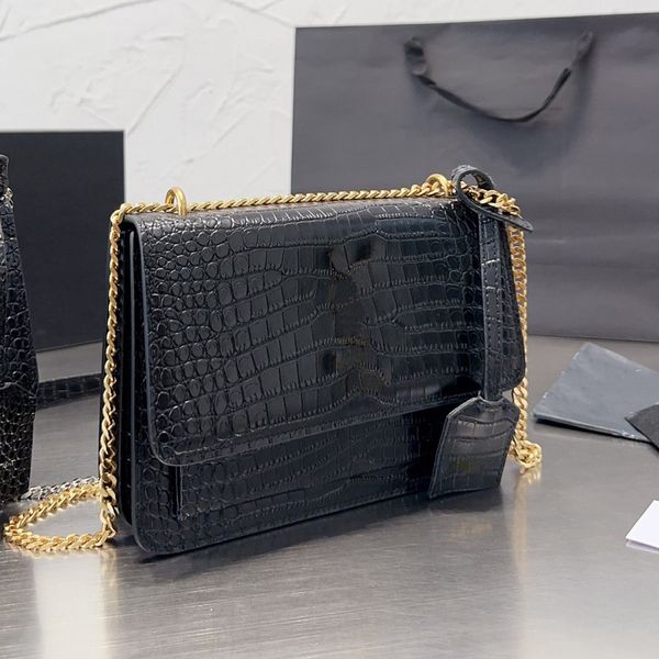 outdoor shoulder bag women's crossbody bag with classic crocodile pattern design metal chain logo fashion shoulder bag
outdoor shoulder bag women's crossbody bag with classic crocodile pattern design metal chain logo fashion shoulder bag