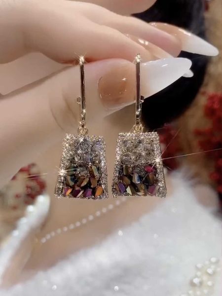 fashion accessories square crystal earrings for women s925 silver needle earrings mesh red temperament personalized and versatile fashion ea
fashion accessories square crystal earrings for women s925 silver needle earrings mesh red temperament personalized and versatile fashion ea