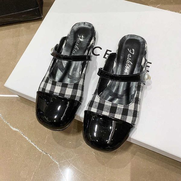 xiaoxiangfeng baotou half women's outwear 2023 spring/summer new flat bottom plaid design for small audience feeling of one foot pushin, Black
xiaoxiangfeng baotou half women's outwear 2023 spring/summer new flat bottom plaid design for small audience feeling of one foot pushin, Black