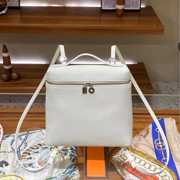 loro * piana bag loro * piana bag lp19 backpack simple and fashionable casual single shoulder bag handbag genuine leather women's bag
loro * piana bag loro * piana bag lp19 backpack simple and fashionable casual single shoulder bag handbag genuine leather women's bag
