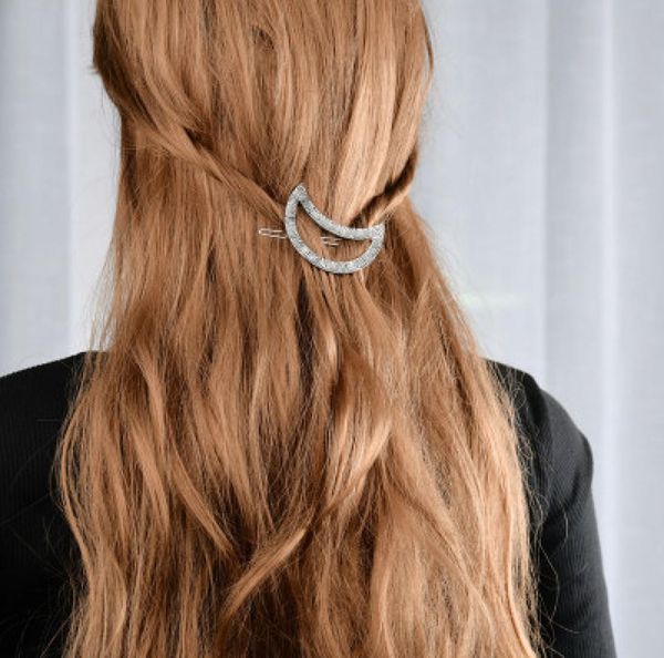 new fashion vintage geometric modeling triangle moon hairpin jewelry female side clip hair accessories h1068878962, Golden;silver
new fashion vintage geometric modeling triangle moon hairpin jewelry female side clip hair accessories h1068878962, Golden;silver
