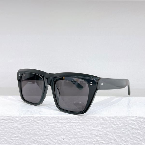 sunglasses for men women summer 40060 designers style anti-ultraviolet retro plate full frame random box, White;black
sunglasses for men women summer 40060 designers style anti-ultraviolet retro plate full frame random box, White;black