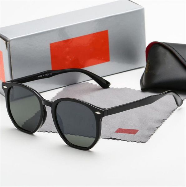 2023 designer luxury letter sunglass men and women trend retro anti-glare sunglasses, White;black
2023 designer luxury letter sunglass men and women trend retro anti-glare sunglasses, White;black