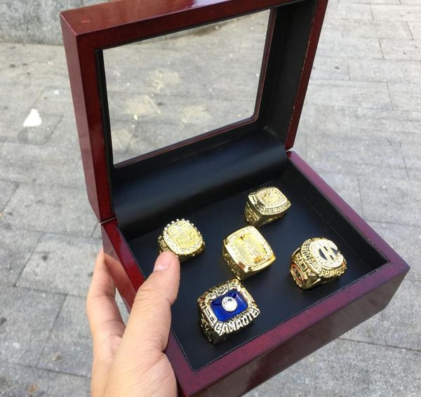 5pcs 1976 1978 1979 1986 1993 montreal canadiens cup honkey championship ring set men fan souvenir gift wholesale 2019 dropshipping1108899, Golden;silver
5pcs 1976 1978 1979 1986 1993 montreal canadiens cup honkey championship ring set men fan souvenir gift wholesale 2019 dropshipping1108899, Golden;silver