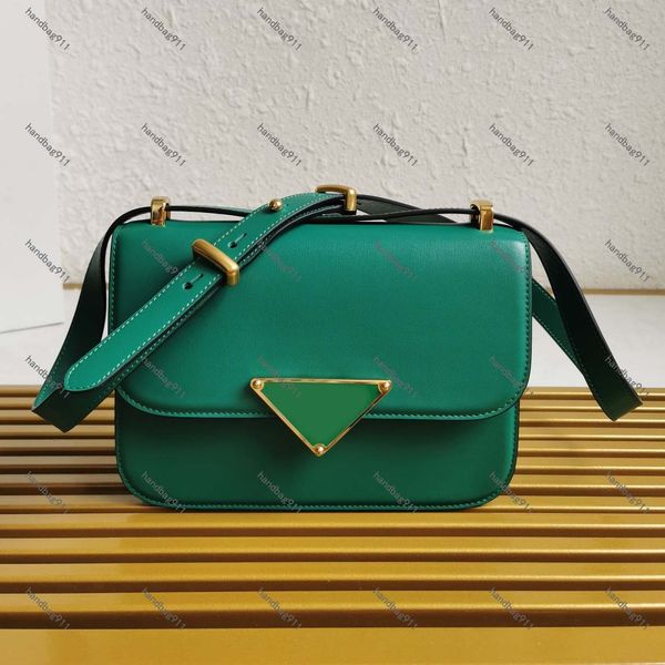 luxury designer crossbody bag plain cowhide women shoulder bag designer handbag fashion flight attendant bag women camera bag adjustable sho
luxury designer crossbody bag plain cowhide women shoulder bag designer handbag fashion flight attendant bag women camera bag adjustable sho