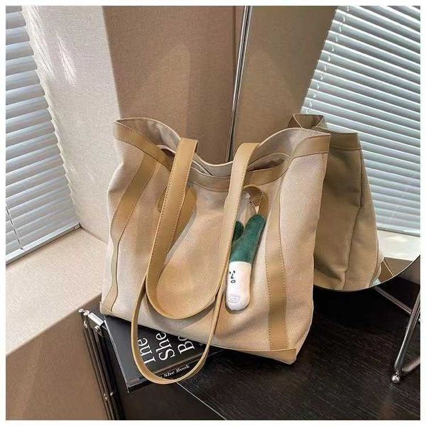 large capacity canvas bag for women new trend splicing handbag for college students commuting bag tote bag
large capacity canvas bag for women new trend splicing handbag for college students commuting bag tote bag
