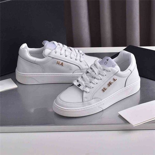 luxury design bowling shoes 2023 channel fashionable men and women leather canvas letter logo casual outdoor sports running shoes 07-05
luxury design bowling shoes 2023 channel fashionable men and women leather canvas letter logo casual outdoor sports running shoes 07-05