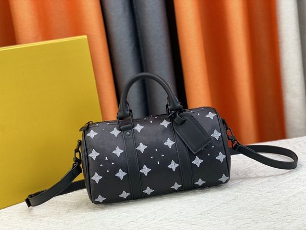 yk bandouliere keepall 25 travel bag hand-painted dots monograms flowers mini leather luxurys cross-body city bag m21938 designer shoulder t
yk bandouliere keepall 25 travel bag hand-painted dots monograms flowers mini leather luxurys cross-body city bag m21938 designer shoulder t