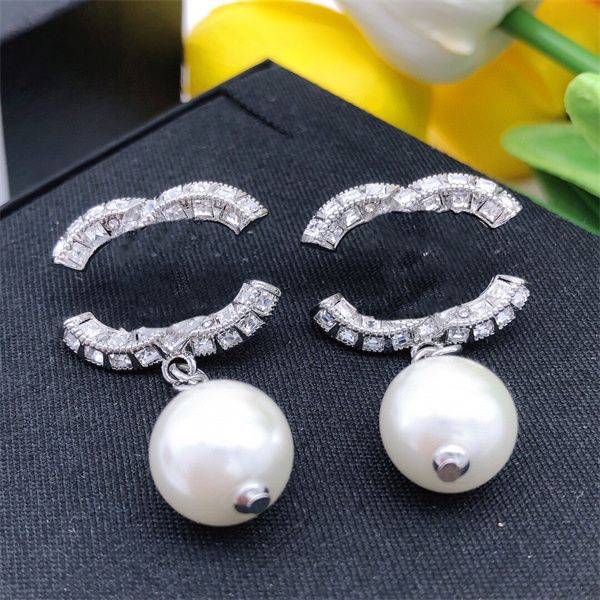 women's brand stud letter ccity designer earrings hoop gold earring luxury jewelry woman accessories 745656, Golden;silver
women's brand stud letter ccity designer earrings hoop gold earring luxury jewelry woman accessories 745656, Golden;silver