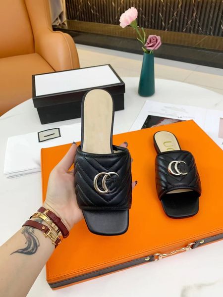 2023 sandals shoes wide-band slides flats calfskin leather outdoor women slippers black white red comfort walking eu35-41
2023 sandals shoes wide-band slides flats calfskin leather outdoor women slippers black white red comfort walking eu35-41