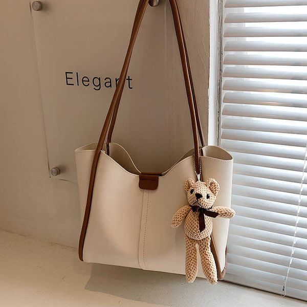 new fashionable large capacity classroom bag with a small quality and foreign style versatile shoulder bag tote bag
new fashionable large capacity classroom bag with a small quality and foreign style versatile shoulder bag tote bag