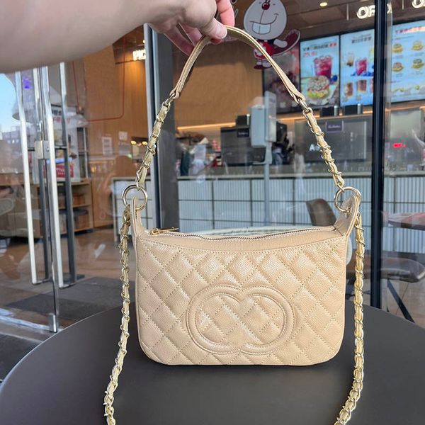 vintage badge women underarm shoulder bag leather quilted high capacity crossbody designer bag dual chain classic handheld coin purse evenin
vintage badge women underarm shoulder bag leather quilted high capacity crossbody designer bag dual chain classic handheld coin purse evenin