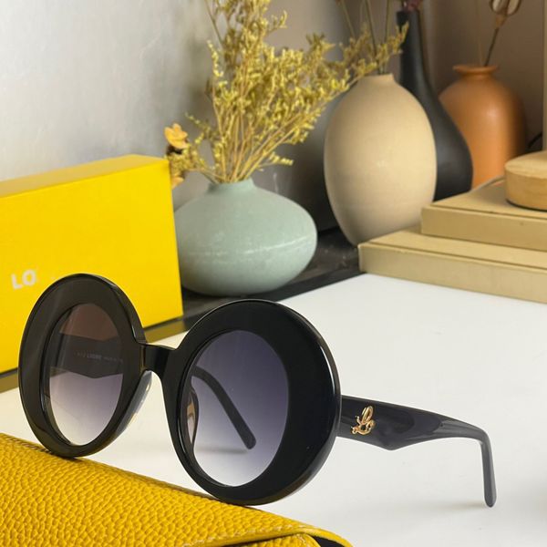 high beauty sunglasses designer male hip hop glasses beach sunscreen sunglasses female lew, White;black
high beauty sunglasses designer male hip hop glasses beach sunscreen sunglasses female lew, White;black