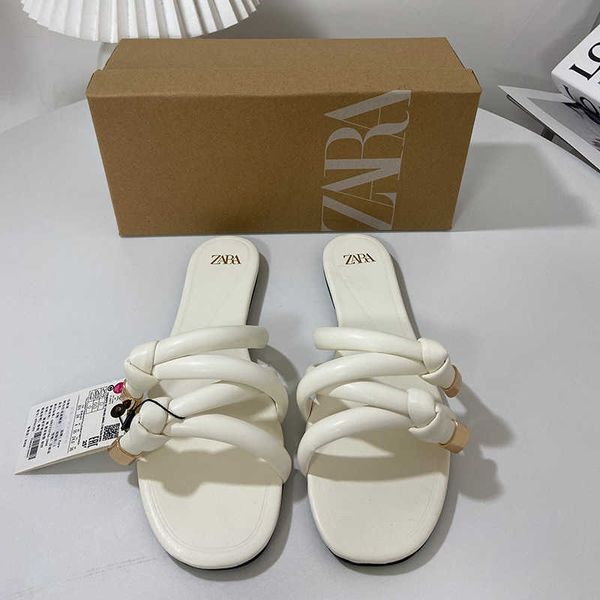 za new 2023 summer flat bottom slippers round thick strap buckle metal ornament open toe back half trailer sandals for women, Black
za new 2023 summer flat bottom slippers round thick strap buckle metal ornament open toe back half trailer sandals for women, Black