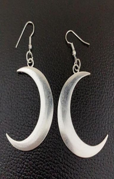 gothic retro punk moon stud earring for women girl jewelry fine statement earrings pretty gift decoration6476060, Golden
gothic retro punk moon stud earring for women girl jewelry fine statement earrings pretty gift decoration6476060, Golden