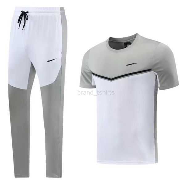 men tracksuits tshirt sets designer t shirt mens womens tshirts shorts tracksuit jogger sportswear summer nk streetwear pullover sports suit, Gray 
men tracksuits tshirt sets designer t shirt mens womens tshirts shorts tracksuit jogger sportswear summer nk streetwear pullover sports suit, Gray