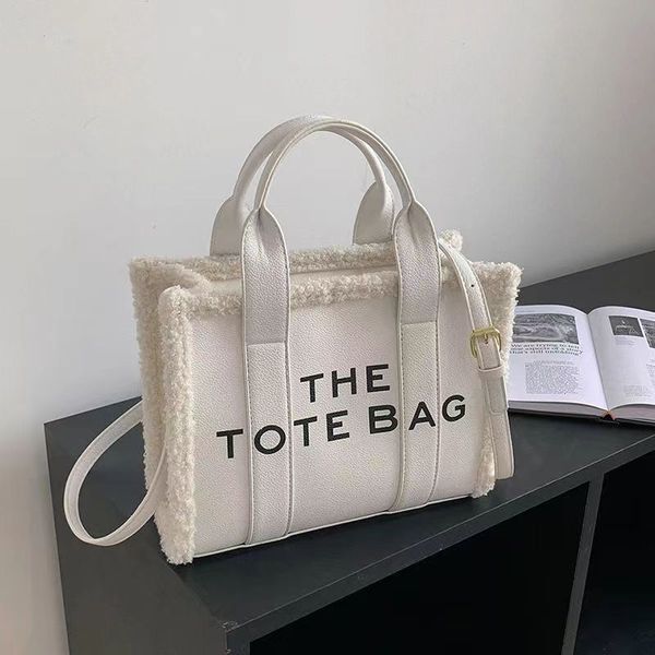 28 cm cowhide yang burrs tote bag shoulder portable handbag slung shopping bag landscape bag large capacity handbags handbags joker shoulder
28 cm cowhide yang burrs tote bag shoulder portable handbag slung shopping bag landscape bag large capacity handbags handbags joker shoulder