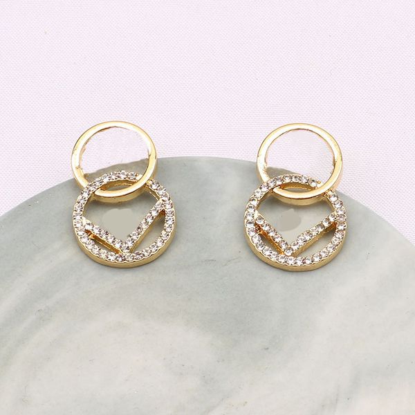 luxurys designer stud earrings 18k gold plated brand letters crystal hoop earring fashion women wedding jewerlry for women gifts 20style, Golden;silver
luxurys designer stud earrings 18k gold plated brand letters crystal hoop earring fashion women wedding jewerlry for women gifts 20style, Golden;silver