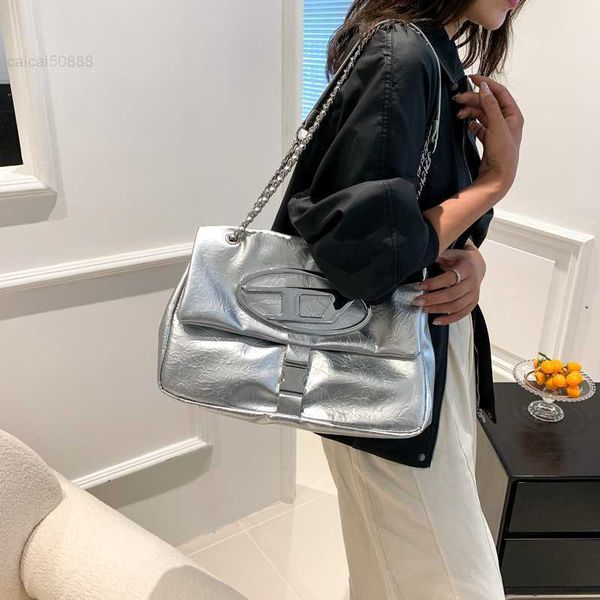 silver new dingdang bag double chain large capacity wandering bag 2023 summer tote bag advanced sense trendy big bag
silver new dingdang bag double chain large capacity wandering bag 2023 summer tote bag advanced sense trendy big bag