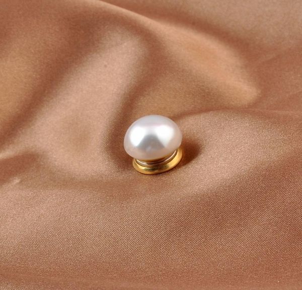 metal magnet pearl brooch strong magnetic pin buckle shirt collar luxlury jewelry brooches for women clothing accessories7016406, Gray
metal magnet pearl brooch strong magnetic pin buckle shirt collar luxlury jewelry brooches for women clothing accessories7016406, Gray