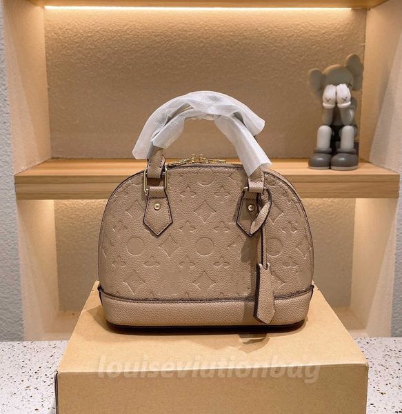 fashion women luxurys alma bb designers bags shoulder strap crossbody leather flower embossed handbag shell tote zipper purse
fashion women luxurys alma bb designers bags shoulder strap crossbody leather flower embossed handbag shell tote zipper purse
