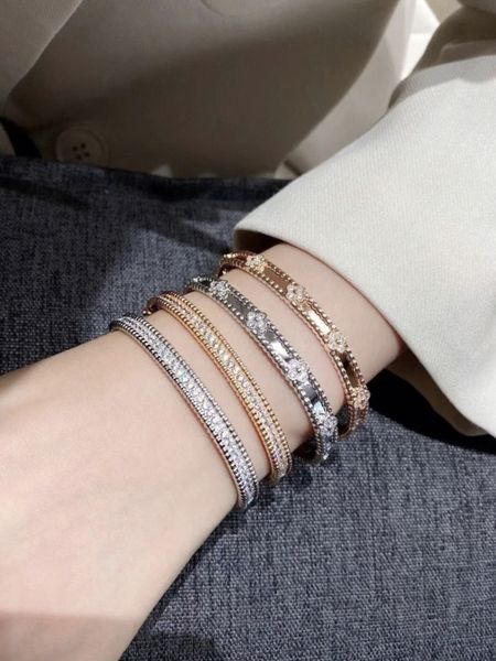 charm bracelets signature bracelet vanclee four-leaf clover star kaleidoscope three-color gold bracelet for womens girls valentine's je, Black
charm bracelets signature bracelet vanclee four-leaf clover star kaleidoscope three-color gold bracelet for womens girls valentine's je, Black
