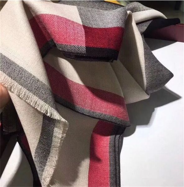 2023 New Striped Plaid Silk Scarf Classic Model 100% Cashmere Designer Scarf Soft Four Seasons Universal Neck Shawl Fringed Long Scarf 70*200cm AXYS
2023 New Striped Plaid Silk Scarf Classic Model 100% Cashmere Designer Scarf Soft Four Seasons Universal Neck Shawl Fringed Long Scarf 70*200cm AXYS