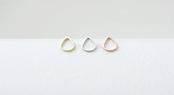 fashion of water droplets in the shape of stud earringsframe shape of water stud earrings whole 1940718, Golden;silver
fashion of water droplets in the shape of stud earringsframe shape of water stud earrings whole 1940718, Golden;silver
