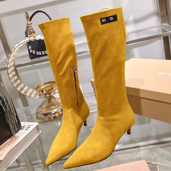 miu shoes miui womens tall boots designer shoes stiletto elastic suede boots miu lady knight martin boot mid-heel pointed high boots below t
miu shoes miui womens tall boots designer shoes stiletto elastic suede boots miu lady knight martin boot mid-heel pointed high boots below t