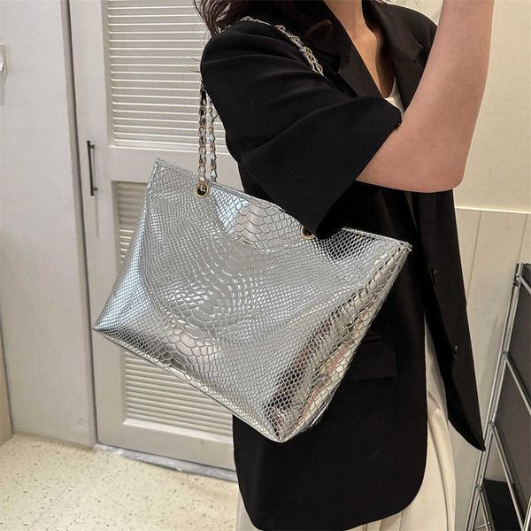 new solid color fashion women's shoulder bag casual underarm tote bag simple handheld women's bag
new solid color fashion women's shoulder bag casual underarm tote bag simple handheld women's bag