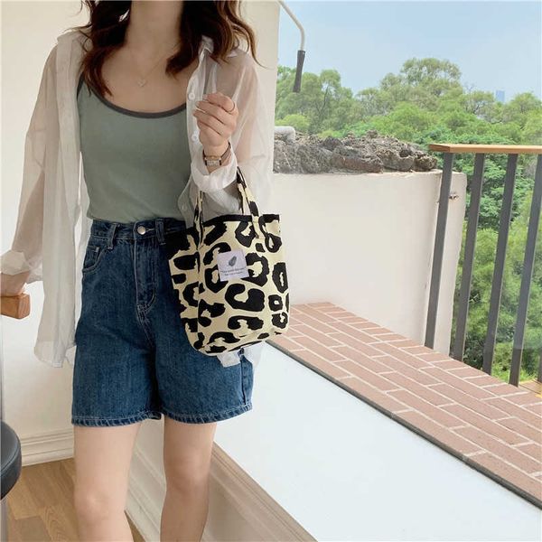 16291 yangqi rice leopard tote bag large capacity animal pattern canvas shoulder bag portable schoolgirl shopping bag fashion bag
16291 yangqi rice leopard tote bag large capacity animal pattern canvas shoulder bag portable schoolgirl shopping bag fashion bag