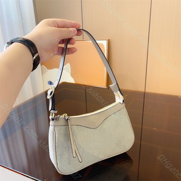 high fashion designers handbags canvas shoulders bag totes fashion style chain shoulder cross body bags purses letter printing underarm bag
high fashion designers handbags canvas shoulders bag totes fashion style chain shoulder cross body bags purses letter printing underarm bag