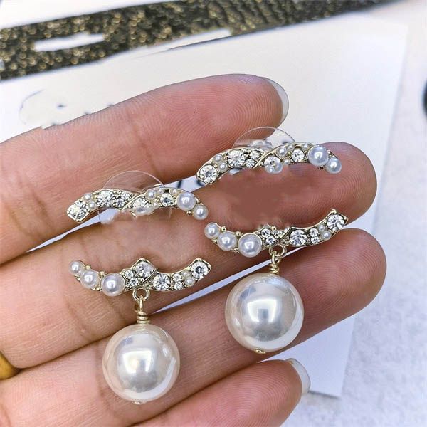 women's brand stud letter ccity designer earrings hoop gold earring luxury jewelry woman accessories 9874, Golden;silver
women's brand stud letter ccity designer earrings hoop gold earring luxury jewelry woman accessories 9874, Golden;silver