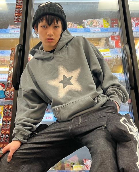 womens hoodies sweatshirts y2k star print streetwear harajuku oversize loose men hoodie fashion baggy casual sweatshirt clothing 230707, Black
womens hoodies sweatshirts y2k star print streetwear harajuku oversize loose men hoodie fashion baggy casual sweatshirt clothing 230707, Black