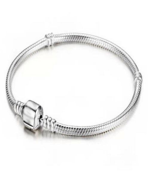 factory wholesale 925 sterling silver bracelets 3mm snake chain fit charm bead bangle bracelet jewelry gift for men women2310230, Golden;silver
factory wholesale 925 sterling silver bracelets 3mm snake chain fit charm bead bangle bracelet jewelry gift for men women2310230, Golden;silver