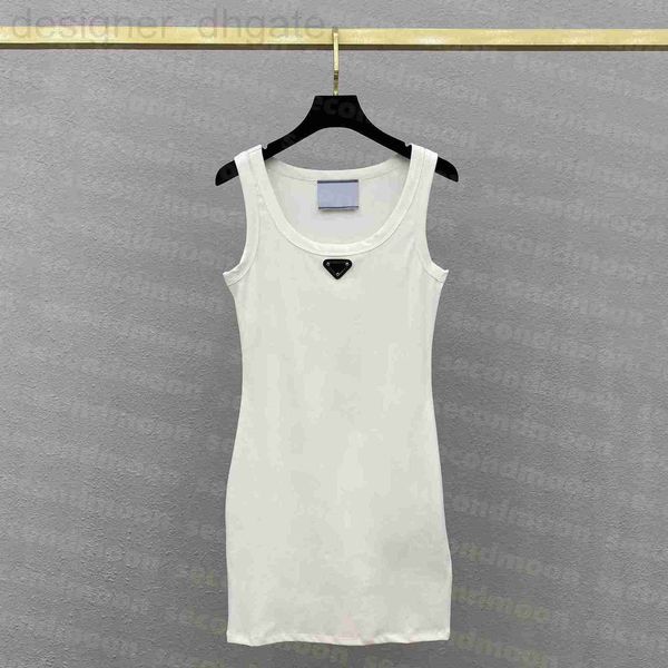 basic & casual dresses designer women sling dress 2023 designer knits triangle badge fashion sleeveless knitted skirts a2et, Black;gray
basic & casual dresses designer women sling dress 2023 designer knits triangle badge fashion sleeveless knitted skirts a2et, Black;gray