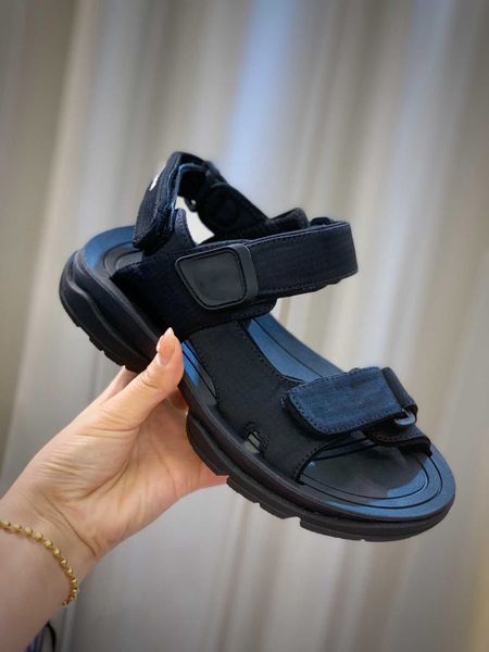 sandals balencaigasity women's summer fashion sandals women's slides outdoor casual slippers j042, Black
sandals balencaigasity women's summer fashion sandals women's slides outdoor casual slippers j042, Black