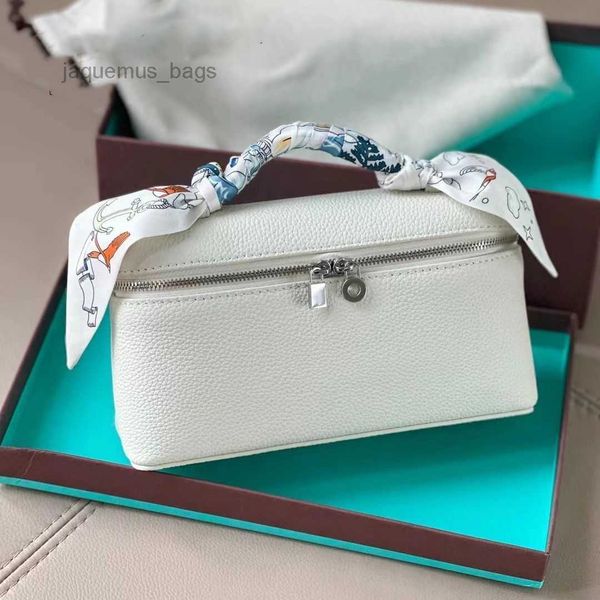 loro * piana bag lp lunch box bag lp19 original cowhide american simple fashion portable makeup bag
loro * piana bag lp lunch box bag lp19 original cowhide american simple fashion portable makeup bag