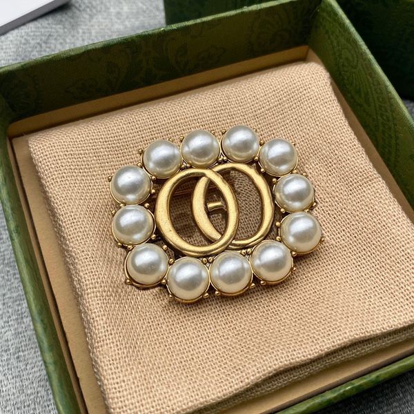 designer fashion women men designer brand letter brooches gold plated inlay rhinestone jewelry brooch charm pearl pin 2023 marry christmas p, Gray
designer fashion women men designer brand letter brooches gold plated inlay rhinestone jewelry brooch charm pearl pin 2023 marry christmas p, Gray