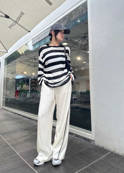 23ss womens designer clothing womens pants letter ribbon splicing logo jacquard elastic drawstring high waist wide leg pants women clothing, Black;white
23ss womens designer clothing womens pants letter ribbon splicing logo jacquard elastic drawstring high waist wide leg pants women clothing, Black;white