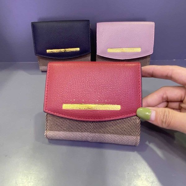 new palm pattern canvas with cowhide wallet zero wallet korean hardware accessories with fine craftsmanship card bag, Red;black
new palm pattern canvas with cowhide wallet zero wallet korean hardware accessories with fine craftsmanship card bag, Red;black