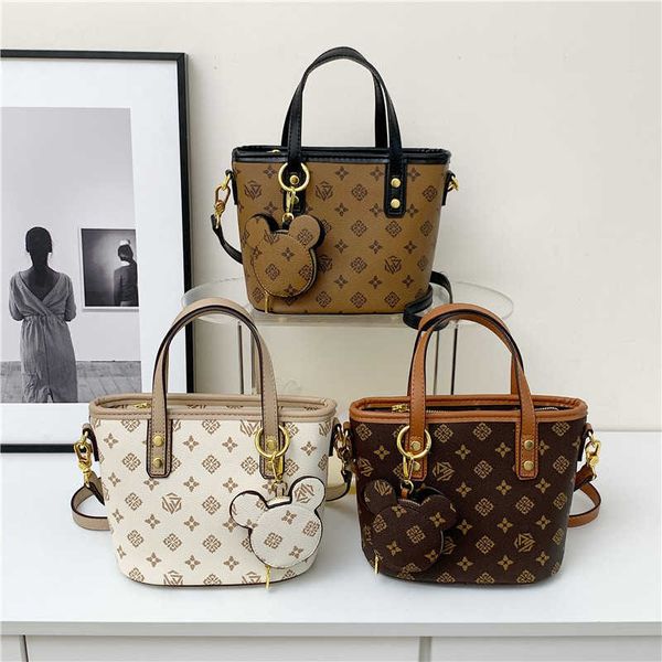 single shoulder bag for women's new high-end sense tote bag fashionable and versatile pu leather crossbody bag foreign style portable b
single shoulder bag for women's new high-end sense tote bag fashionable and versatile pu leather crossbody bag foreign style portable b