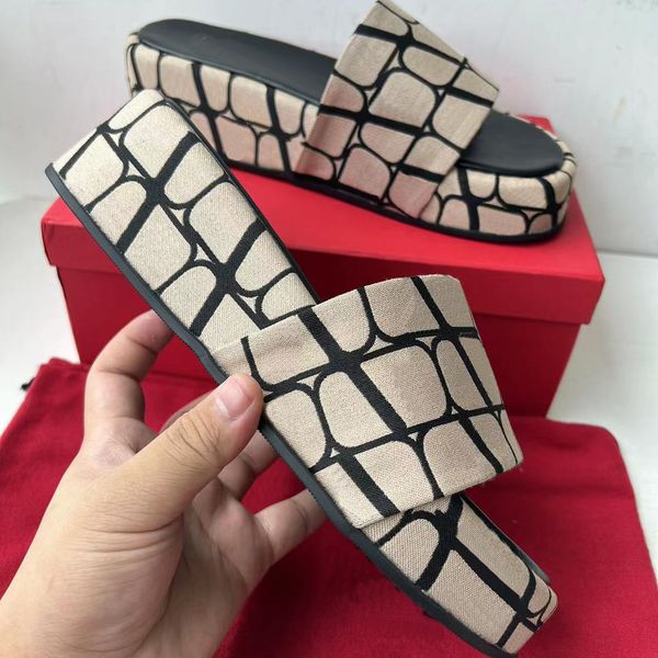 designer shoe slipper sandal man women slippers pillow mules luxury brand real leather flip flop flats slide casual shoes sneakers boots by, Black
designer shoe slipper sandal man women slippers pillow mules luxury brand real leather flip flop flats slide casual shoes sneakers boots by, Black