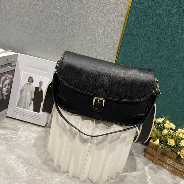 designer bag shoulder bag luxury handbags totes bags channel chain bag clutch flap women check velour thread purse double letters solid hasp
designer bag shoulder bag luxury handbags totes bags channel chain bag clutch flap women check velour thread purse double letters solid hasp