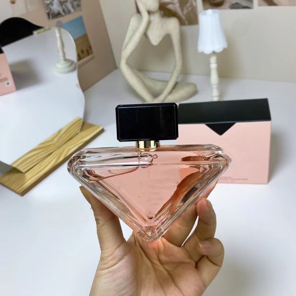 luxury design original perfume 90ml parfum perfume eau toilette spray good smell long time lasting scent high version quality fast ship
luxury design original perfume 90ml parfum perfume eau toilette spray good smell long time lasting scent high version quality fast ship