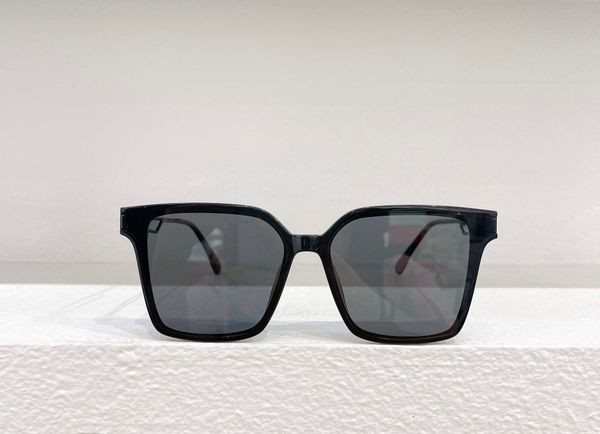 men sunglasses for women latest selling fashion sun glasses mens sunglass gafas de sol glass uv400 lens with random matching box 86ys, White;black
men sunglasses for women latest selling fashion sun glasses mens sunglass gafas de sol glass uv400 lens with random matching box 86ys, White;black