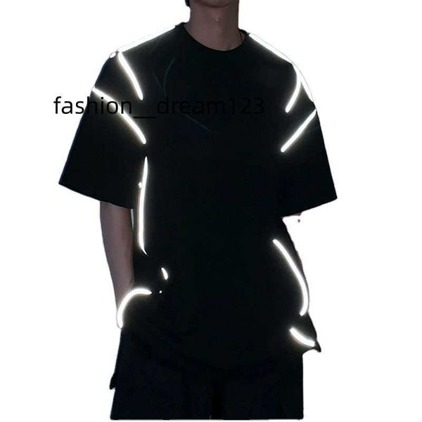 oem custom service hip hop drop shoulder black reflective striped print t shirt sports clothing manufacturer for men, White;black
oem custom service hip hop drop shoulder black reflective striped print t shirt sports clothing manufacturer for men, White;black