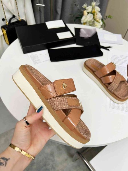 designer beach shoes channel luxury coachs cc women's fashion platform sandals summer slide classic leisure slippers xt041
designer beach shoes channel luxury coachs cc women's fashion platform sandals summer slide classic leisure slippers xt041