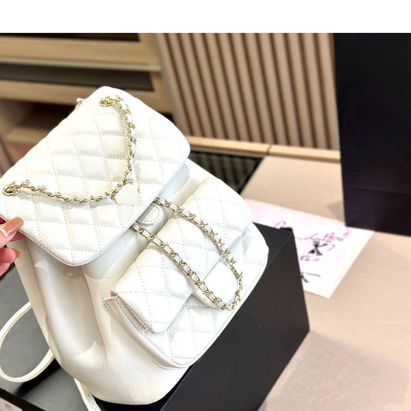 the new fashion sheepskin print with folding box size23x23cm backpack can be cute love this season backpack
the new fashion sheepskin print with folding box size23x23cm backpack can be cute love this season backpack